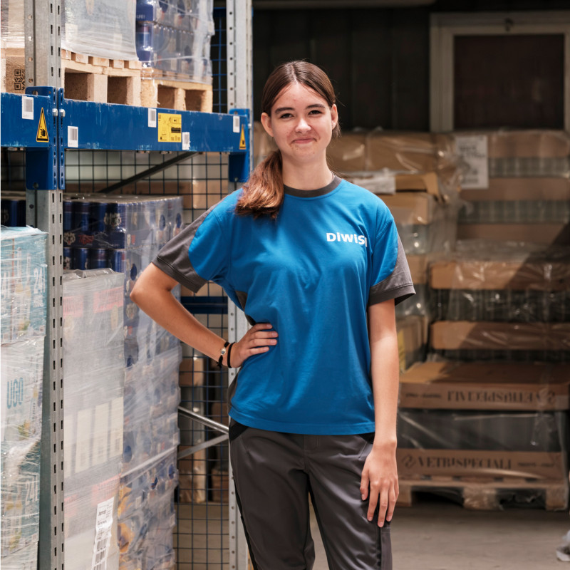 Janina Christen, Auszubildende Logistikerin