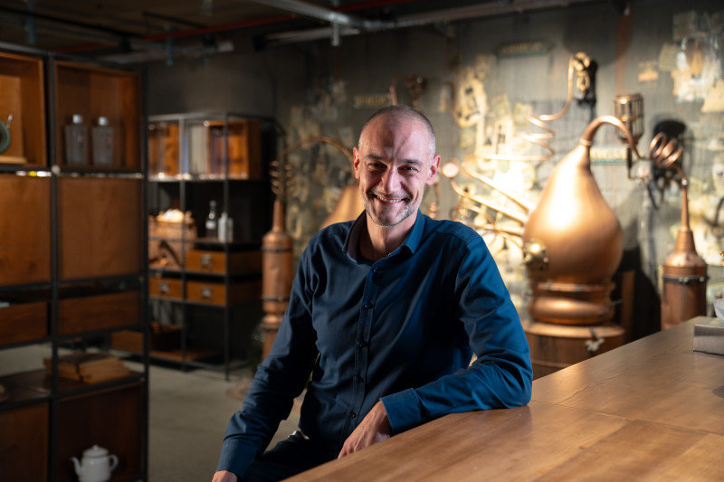 Adriano Parro, Regionaler Verkaufsleiter Ost