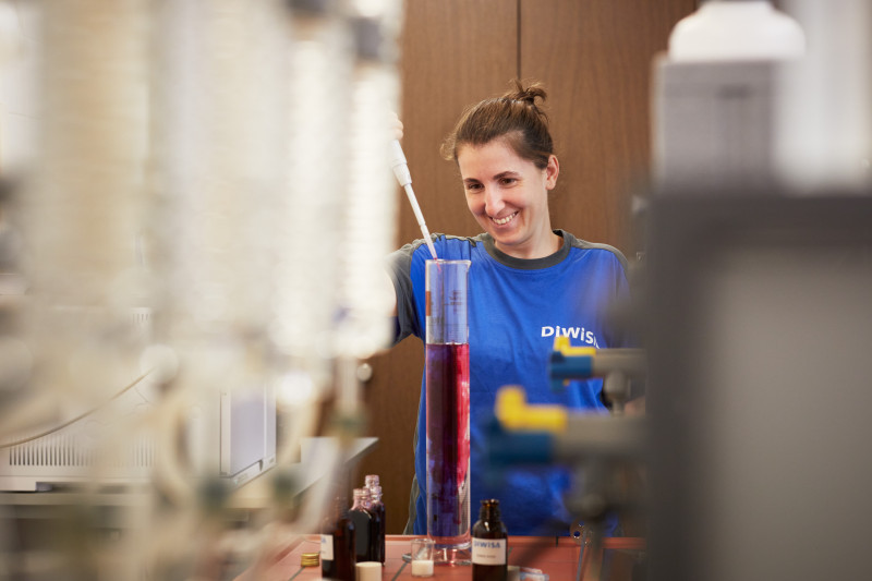 Michèle Arnet, Stv. Fabrikation/QS und Entwicklung